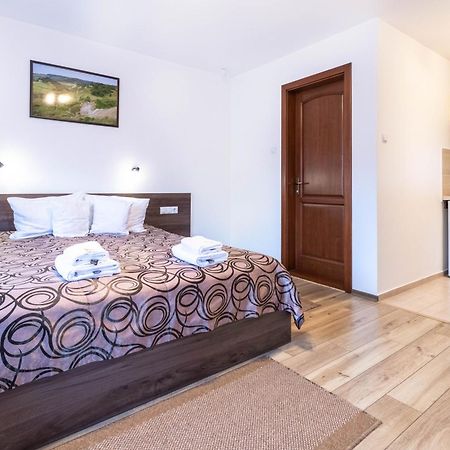 Casa Tofi Vendeghaz Aparthotel เปรอิด ภายนอก รูปภาพ