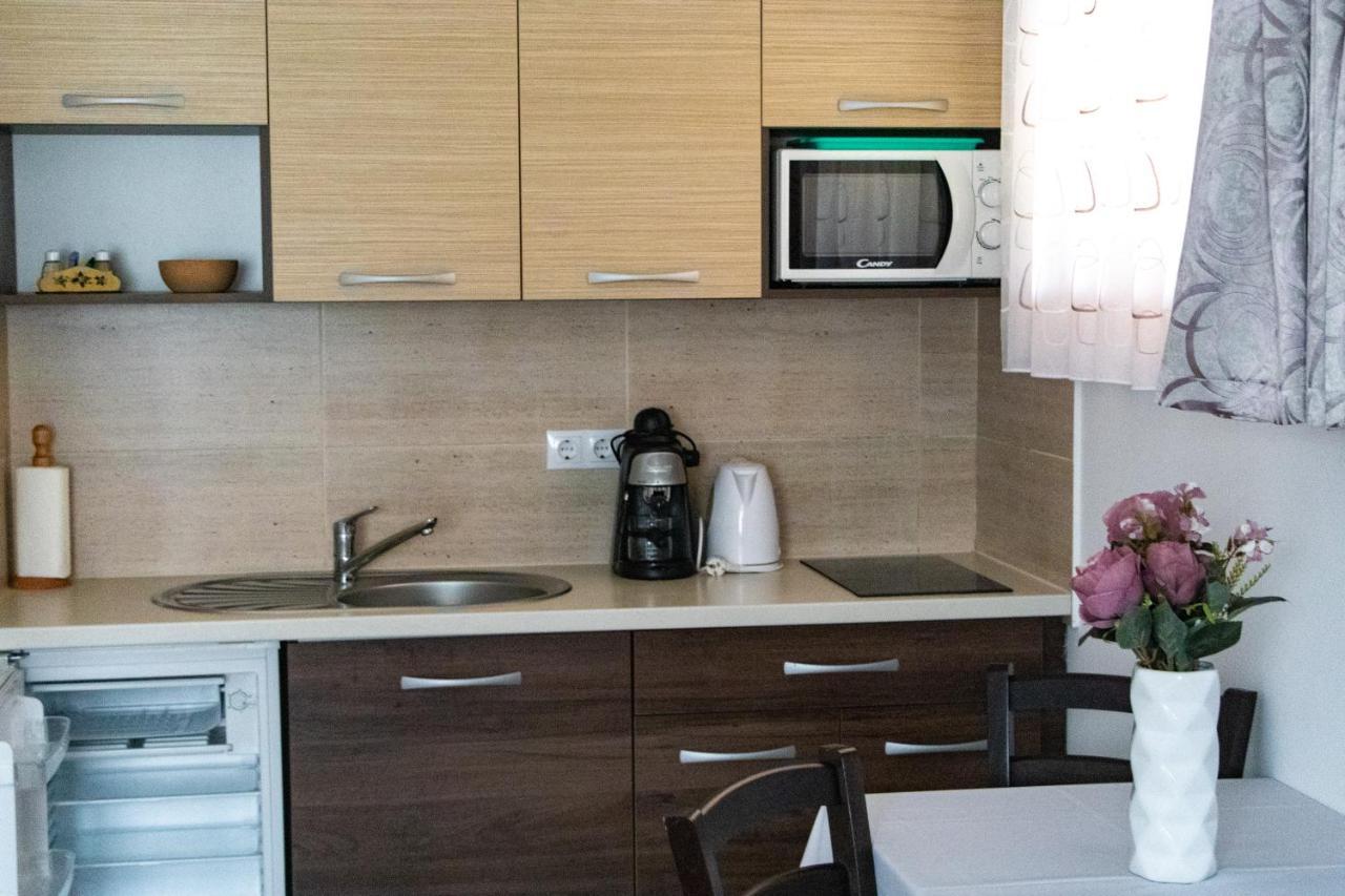 Casa Tofi Vendeghaz Aparthotel เปรอิด ภายนอก รูปภาพ