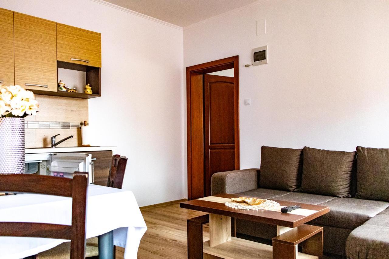 Casa Tofi Vendeghaz Aparthotel เปรอิด ภายนอก รูปภาพ