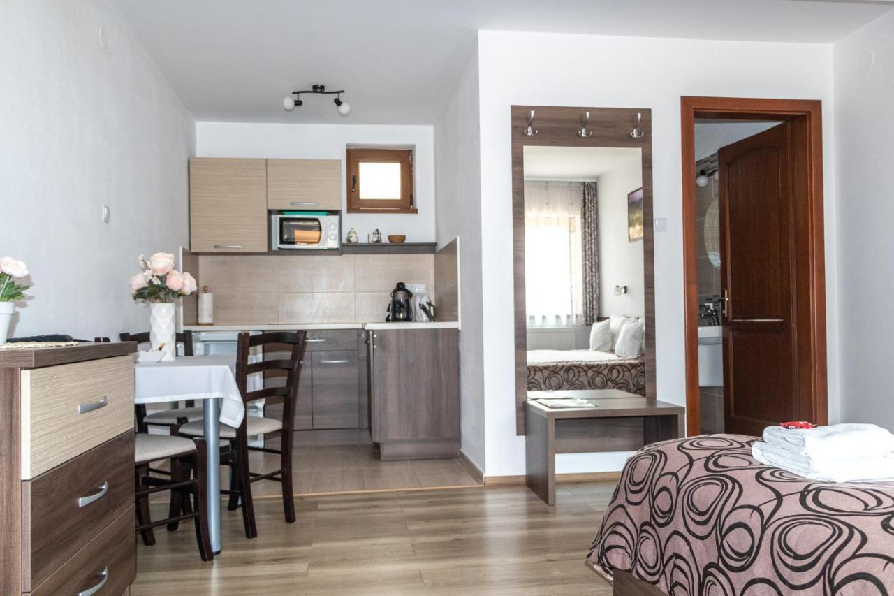 Casa Tofi Vendeghaz Aparthotel เปรอิด ภายนอก รูปภาพ