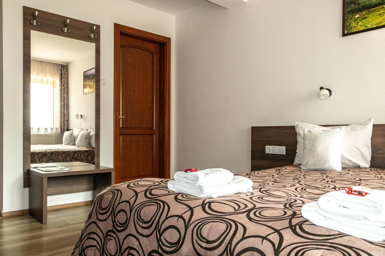 Casa Tofi Vendeghaz Aparthotel เปรอิด ภายนอก รูปภาพ