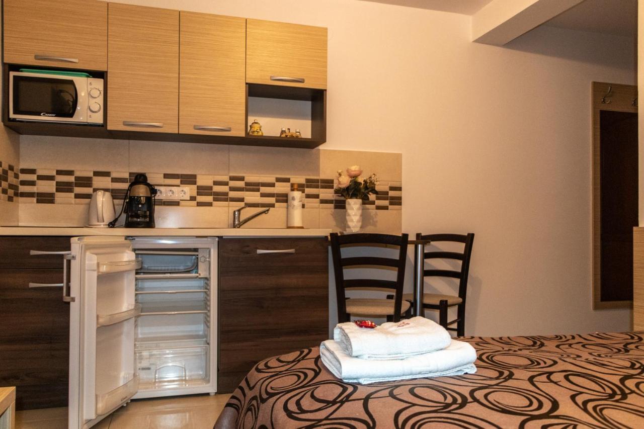 Casa Tofi Vendeghaz Aparthotel เปรอิด ภายนอก รูปภาพ